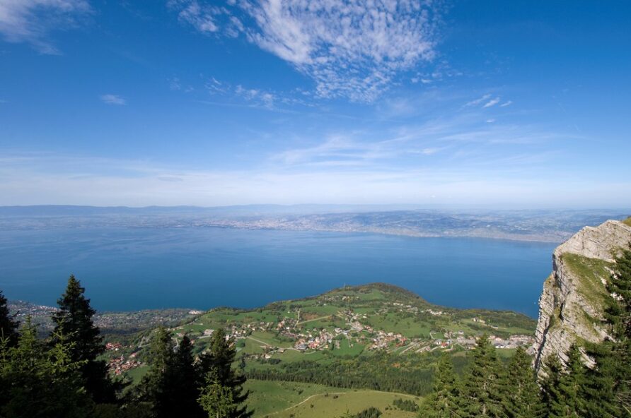 Vacances en montagne l’été :  découvrez Thollon-les-Mémises et ses panoramas
