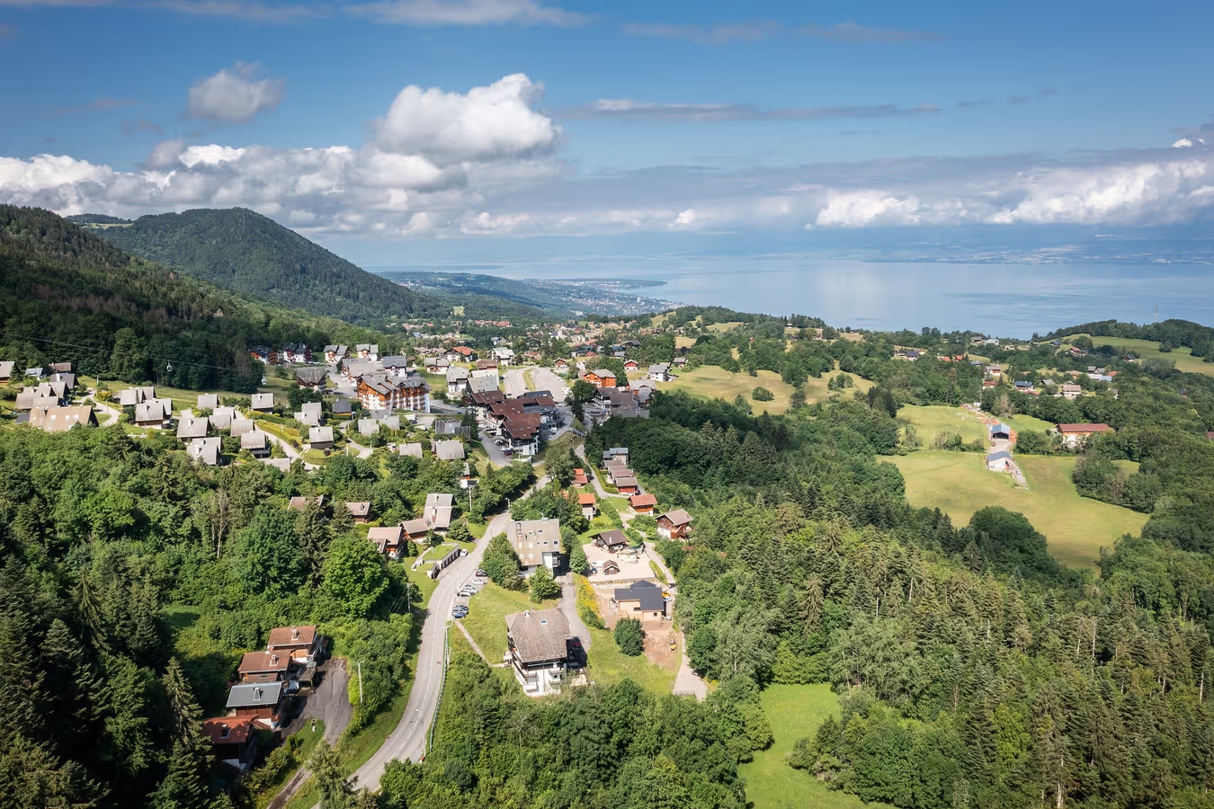 vacances à la montagne à Thollon les mémises